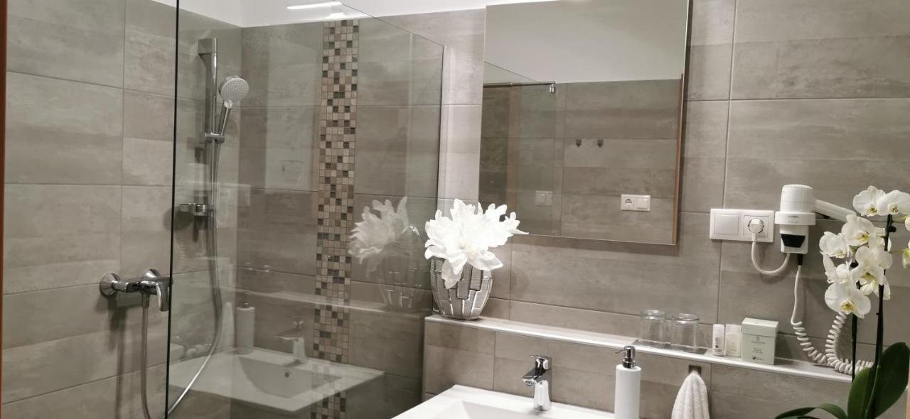 Hanna Apartman Bük Buitenkant foto