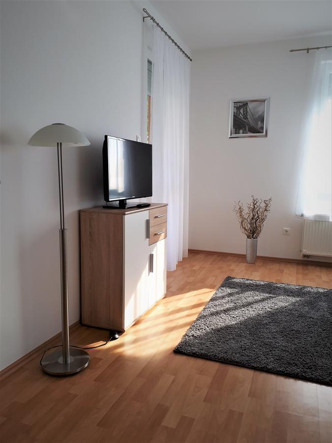 Hanna Apartman Bük Buitenkant foto