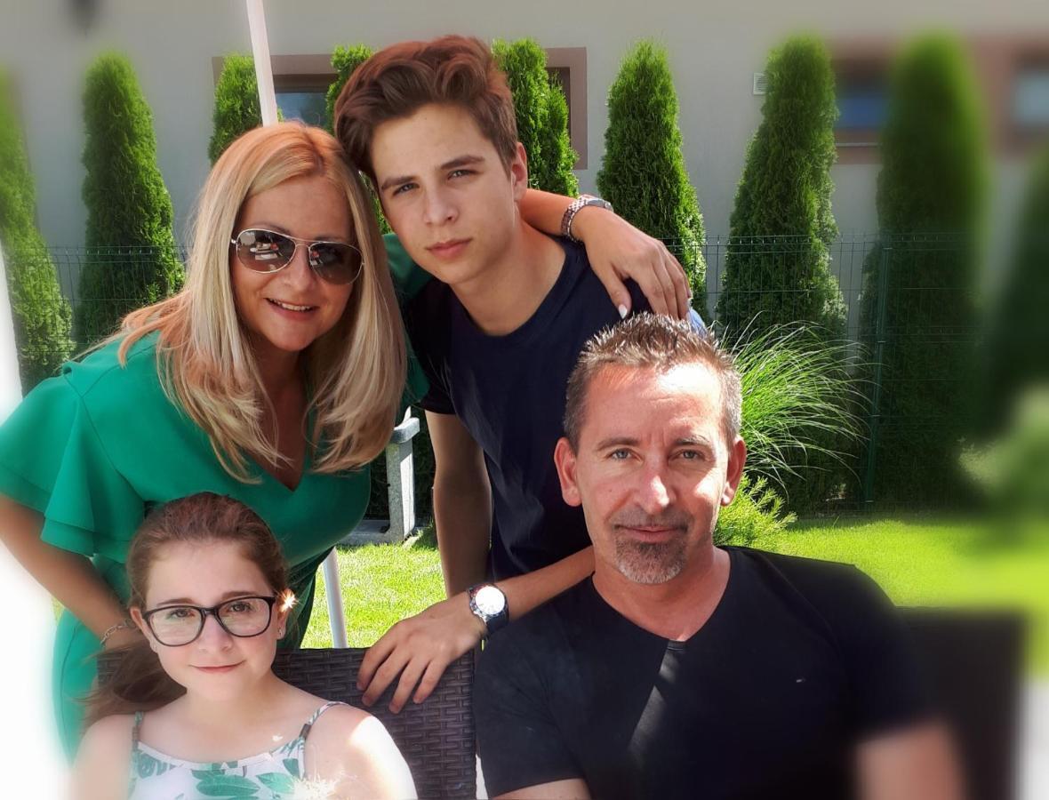 Hanna Apartman Bük Buitenkant foto